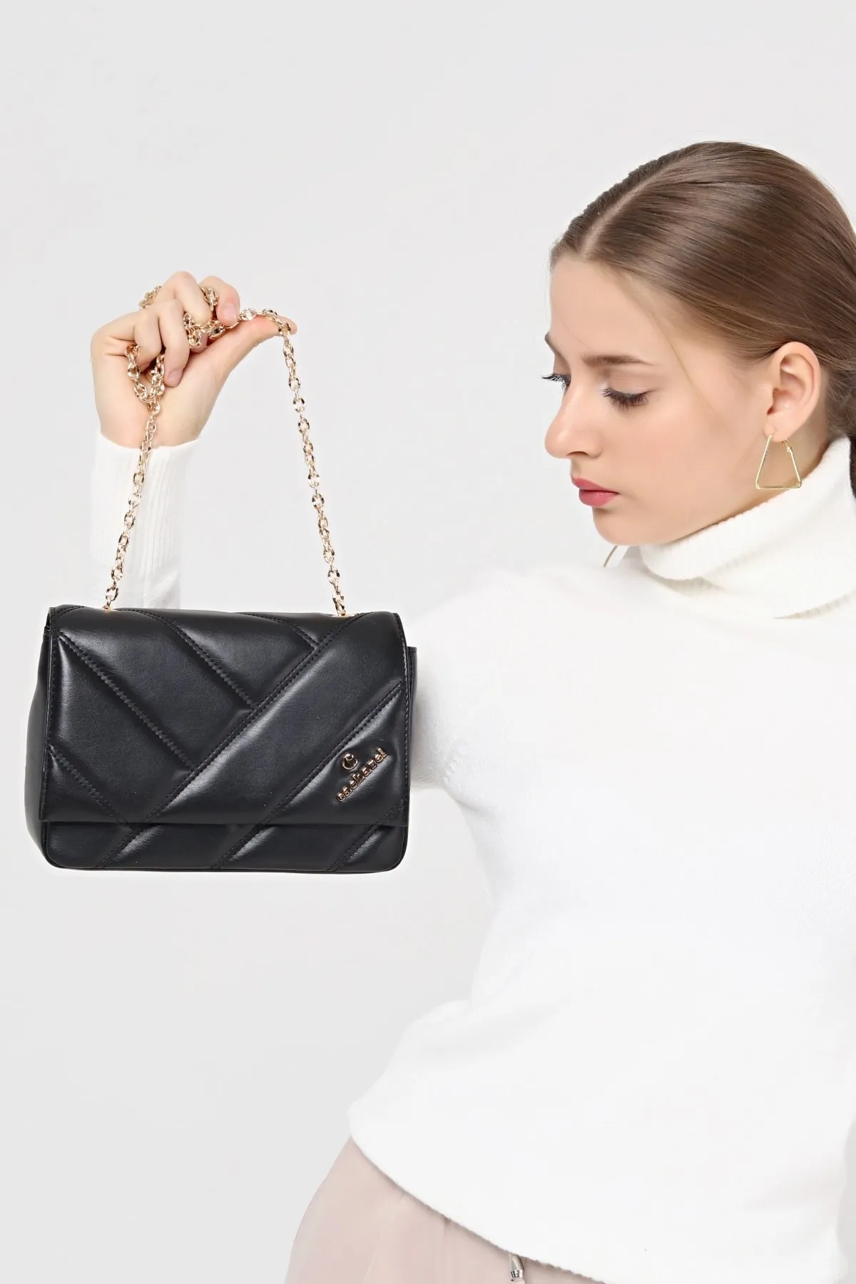 CACHAREL KADIN ZİNCİR DETAYLI EL VE OMUZ ÇANTASI C-068 - SİYAH 