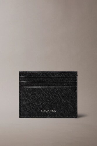 Erkek Dokulu Yazı Baskılı Kartlık - Siyah 