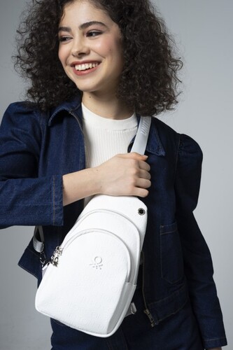 Gofraj Baskılı Çapraz Body Çanta-BNT_614-Beyaz-A.Gri 