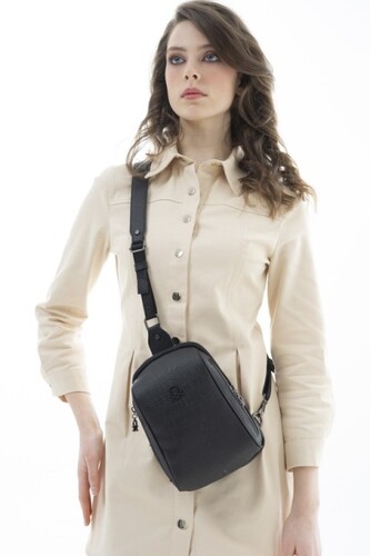 Gofraj Baskılı Vücut Çantası-BNT_632-Siyah 