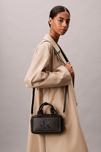 Kadın Bold Elongated Çapraz Çanta - Siyah - Calvin Klein