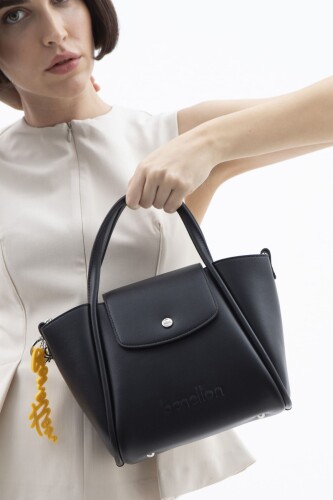 Kadın Naturel El Çantası - Siyah 